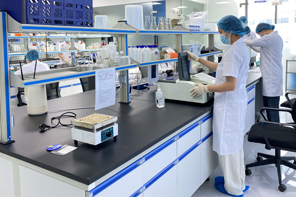 1765164661157641.jpg 實驗室.jpg